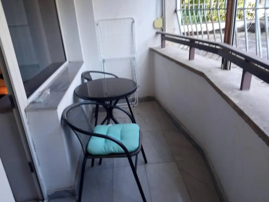 Apartment Lozenec София
